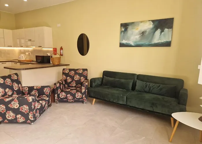 Valletta Is 5 Minute Ferry Ride Away - Sunny Sliema