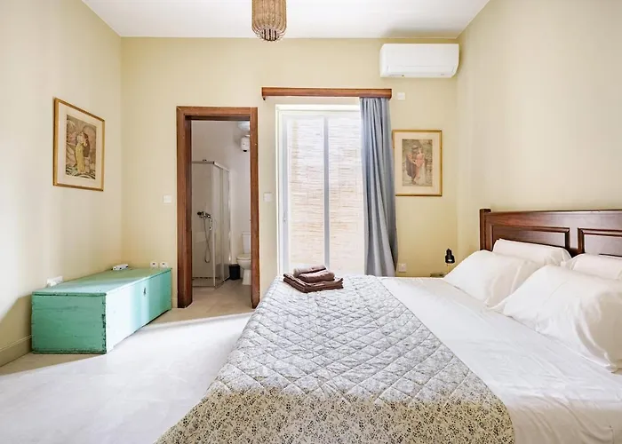 Apartment Valletta Is 5 Minute Ferry Ride Away - Sunny