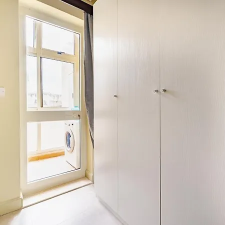 Апартаменты Valletta Is 5 Minute Ferry Ride Away - Sunny