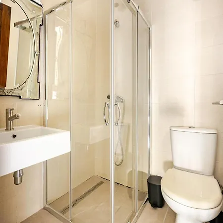 Valletta Is 5 Minute Ferry Ride Away - Sunny Appartement