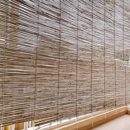 Valletta Is 5 Minute Ferry Ride Away - Sunny Апартаменты