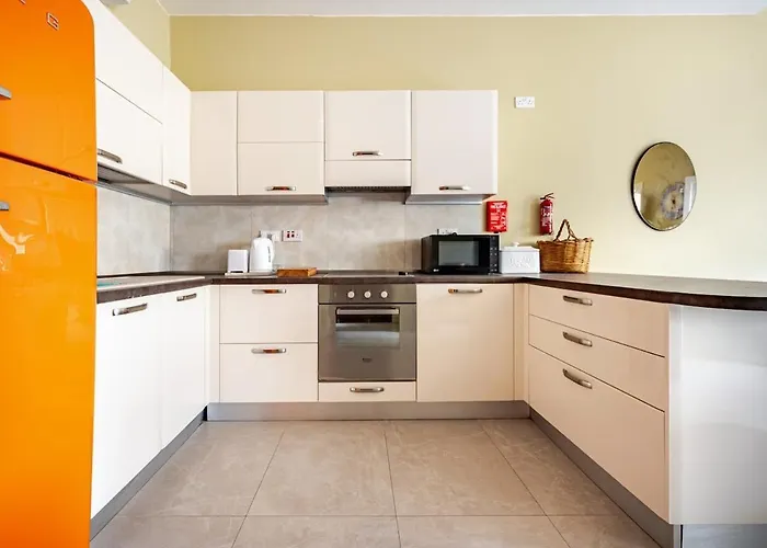 Valletta Is 5 Minute Ferry Ride Away - Sunny *