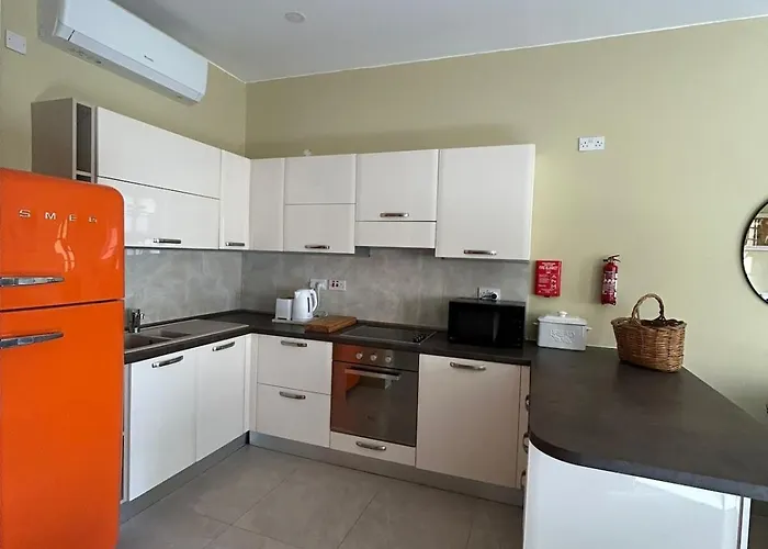 Apartament Valletta Is 5 Minute Ferry Ride Away - Sunny